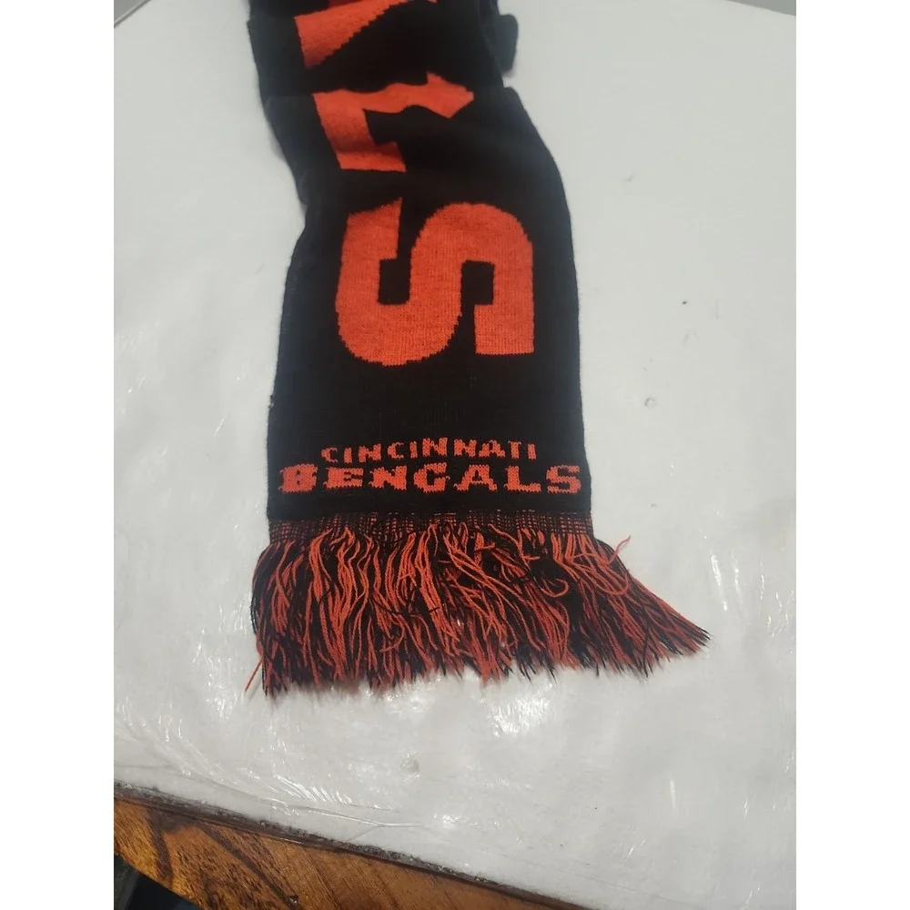 Cincinnati Bengals Knitted Hat And Scarf Set